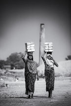 Women of brickfield Poster och Canvastavla