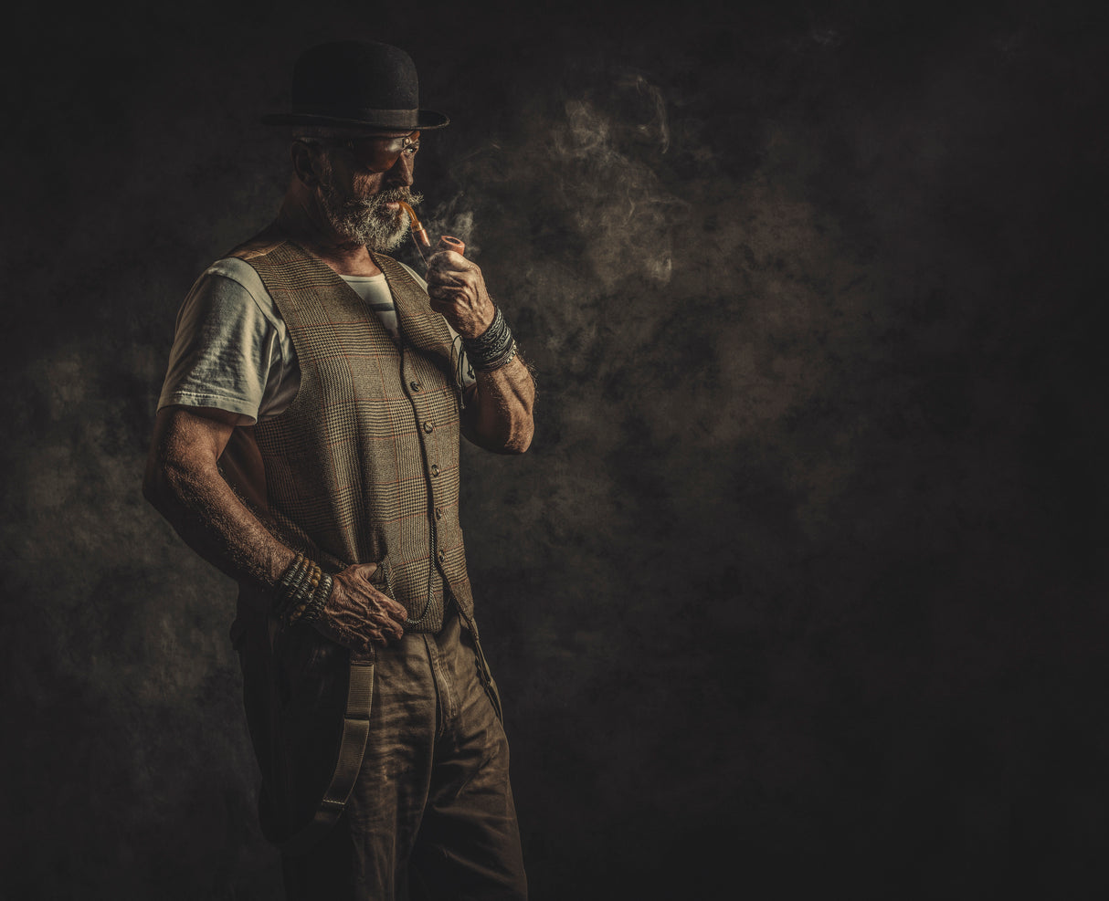 A.Pipe gives a wise man time to think and a fool something to stick in his mouth Poster och Canvastavla