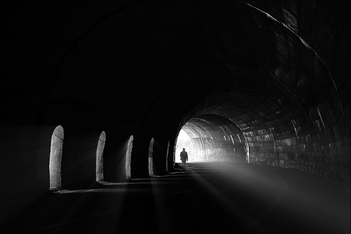 towards the light Poster och Canvastavla