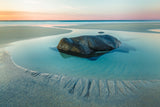Sunset on Uttakleiv Beach Poster och Canvastavla