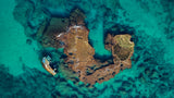 Fishing boat wreck Poster och Canvastavla