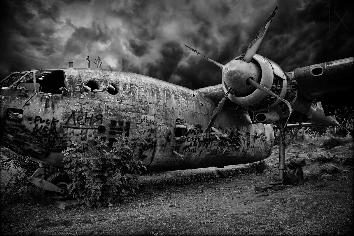 The flight of the damned Poster och Canvastavla