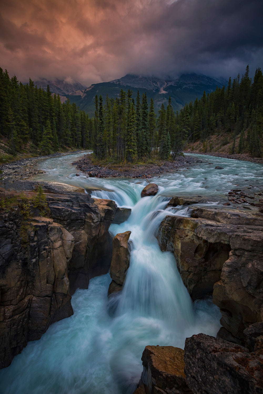 Sunwapta Falls Poster och Canvastavla