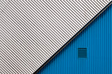 In the blue corner Poster och Canvastavla