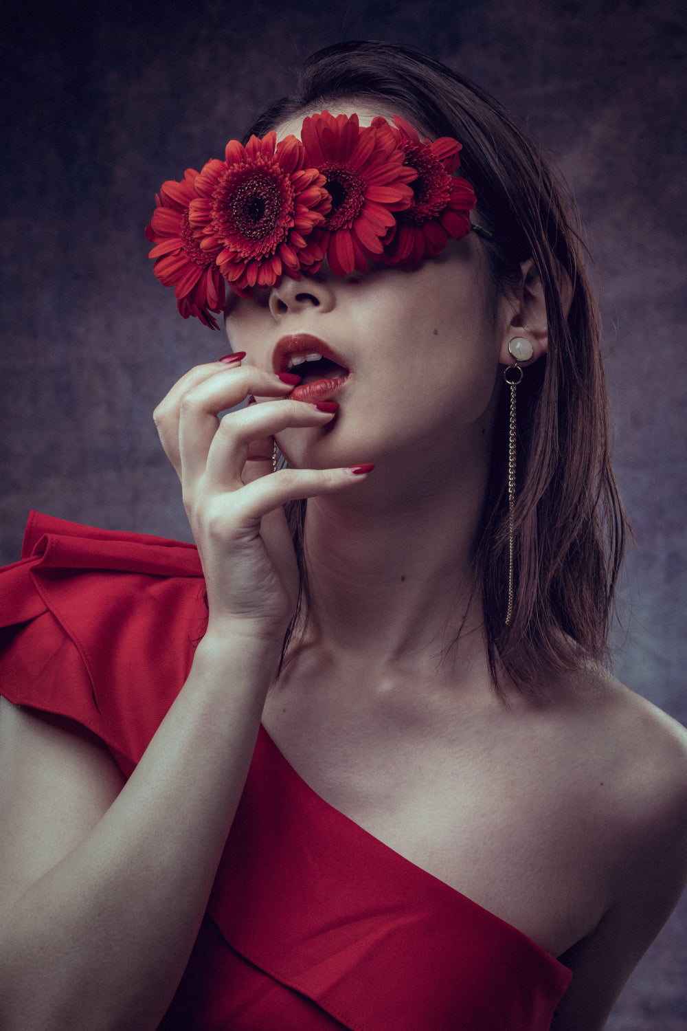 Red Dress Poster och Canvastavla