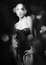 Nelina in Corset Poster och Canvastavla
