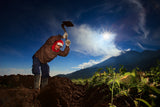 Indonesian Farmer Poster och Canvastavla