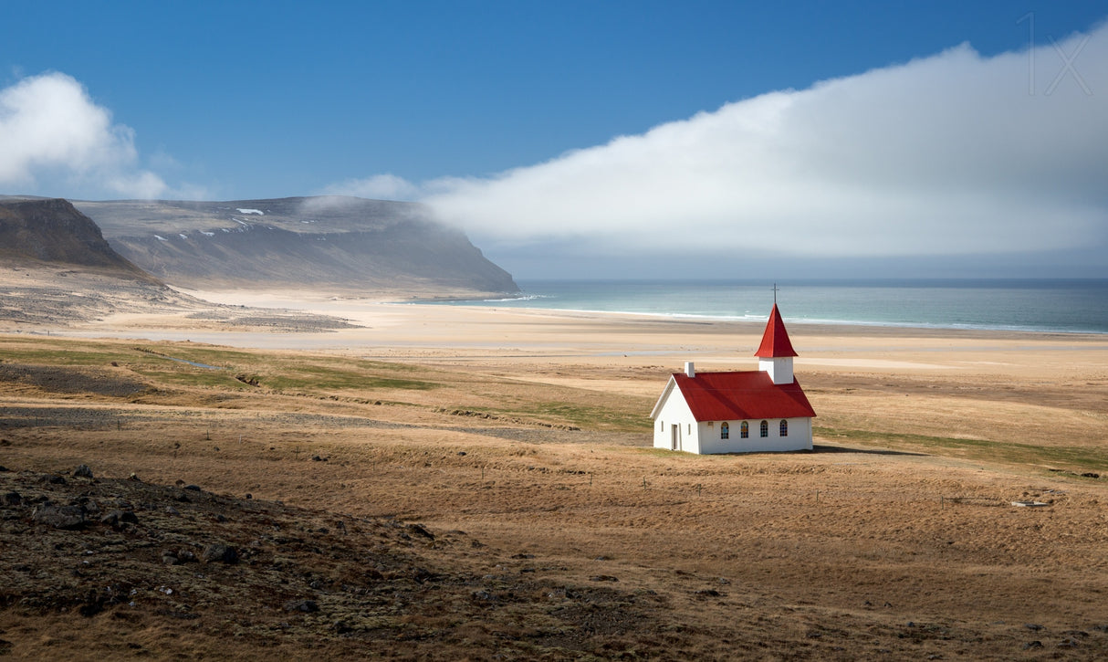 Lonely church Poster och Canvastavla