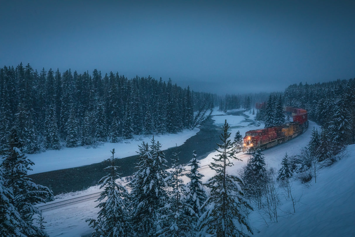 A cargo train is passing Morant's Curve Poster och Canvastavla