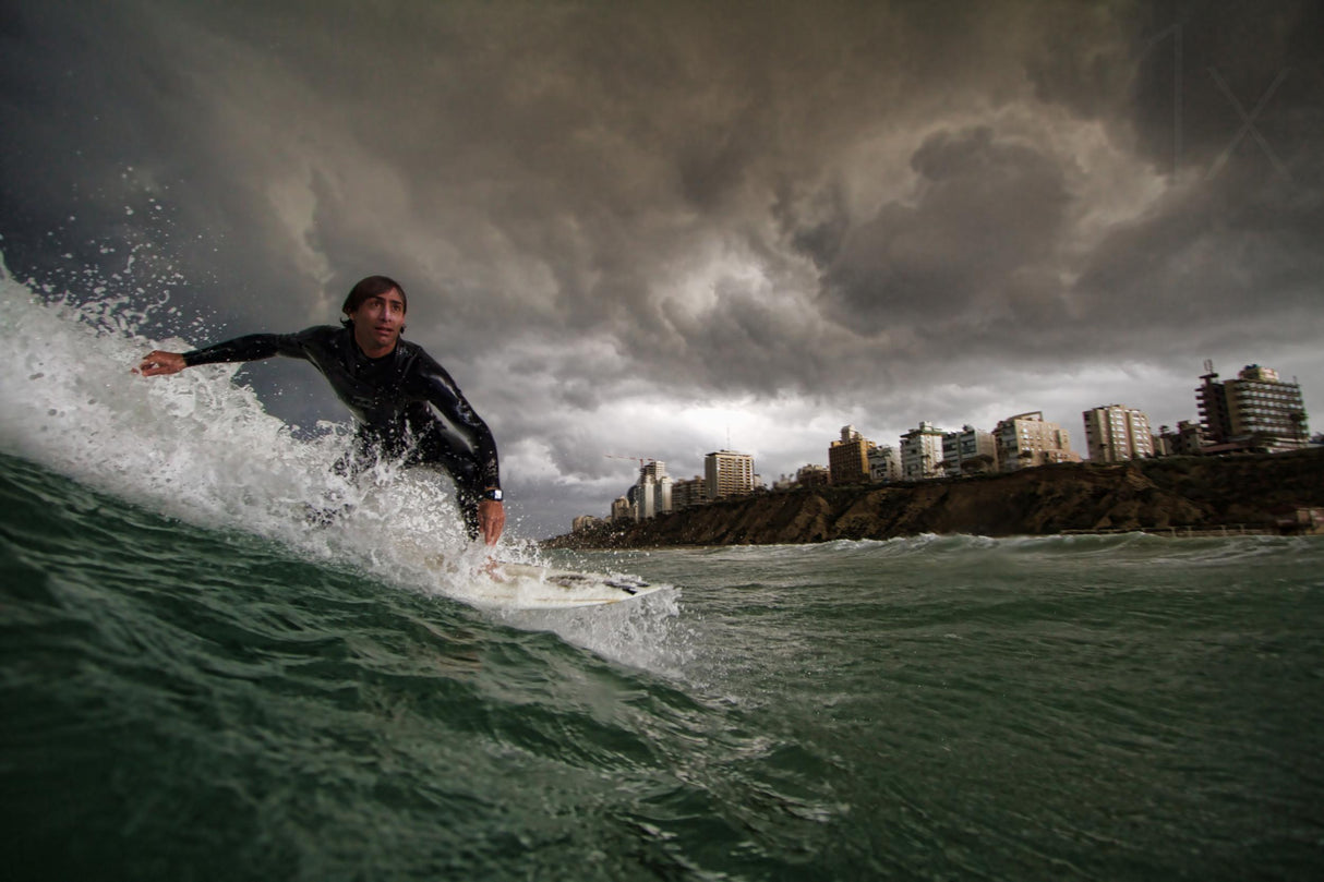 Apocalyptic Surfer Poster och Canvastavla