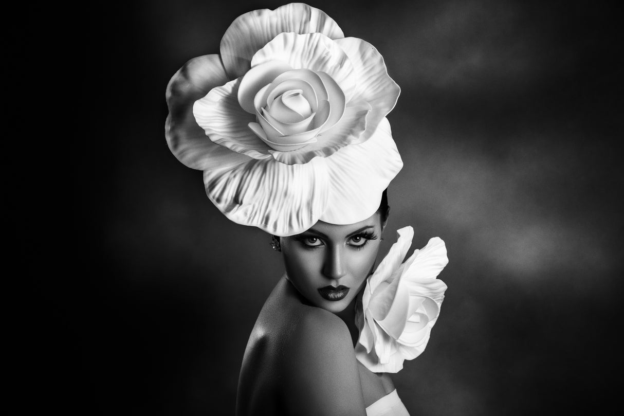 Queen of flowers Poster och Canvastavla