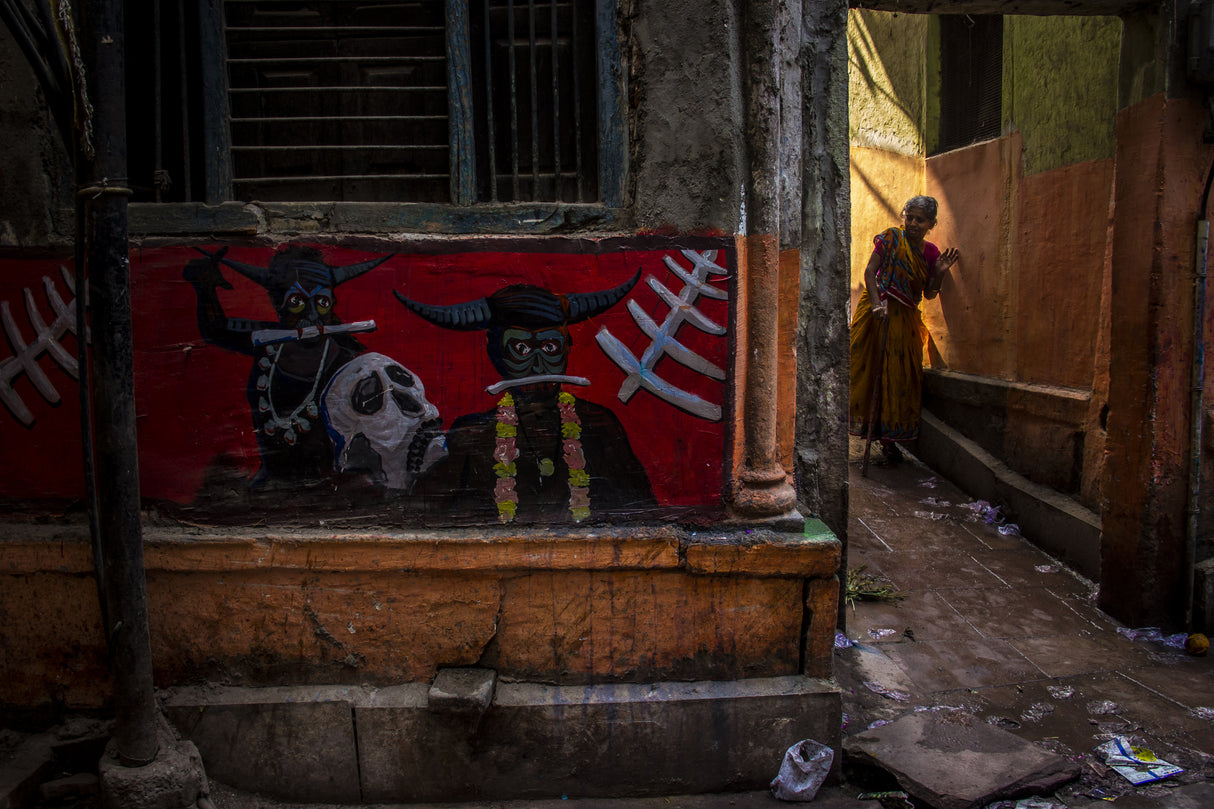 Scary Alley Poster och Canvastavla