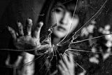 broken glass Poster och Canvastavla
