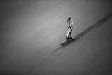 Crossing the sand dunes Poster och Canvastavla