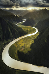 Sleeping dragon in the valley Poster och Canvastavla