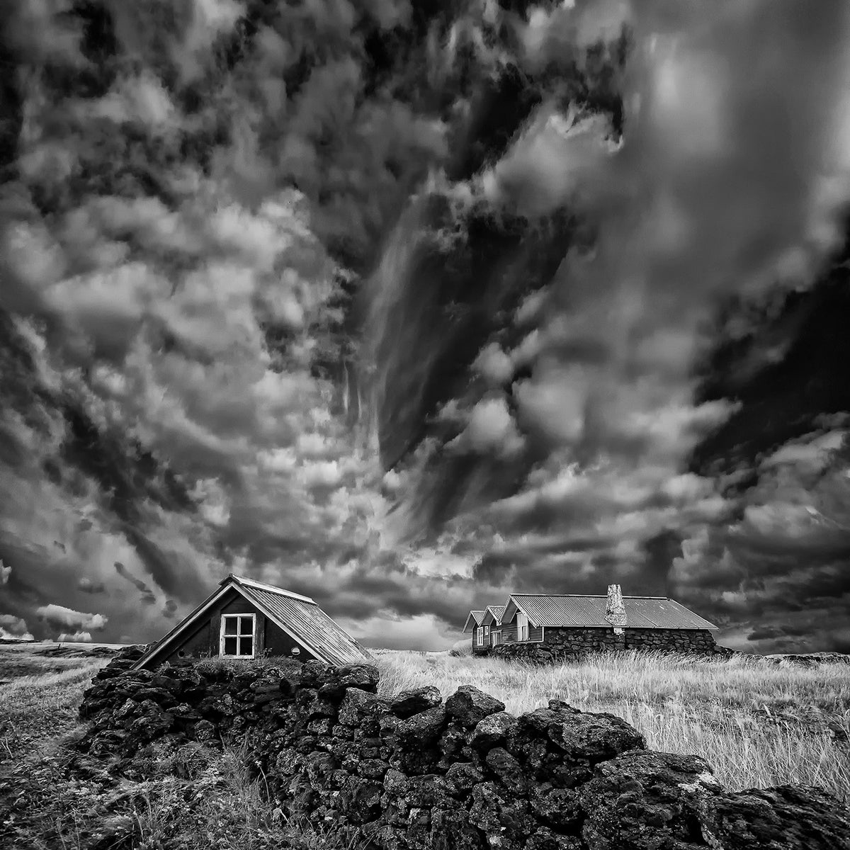 Old Summer House (mono) Poster och Canvastavla