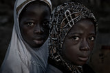Two girls - Benin Poster och Canvastavla