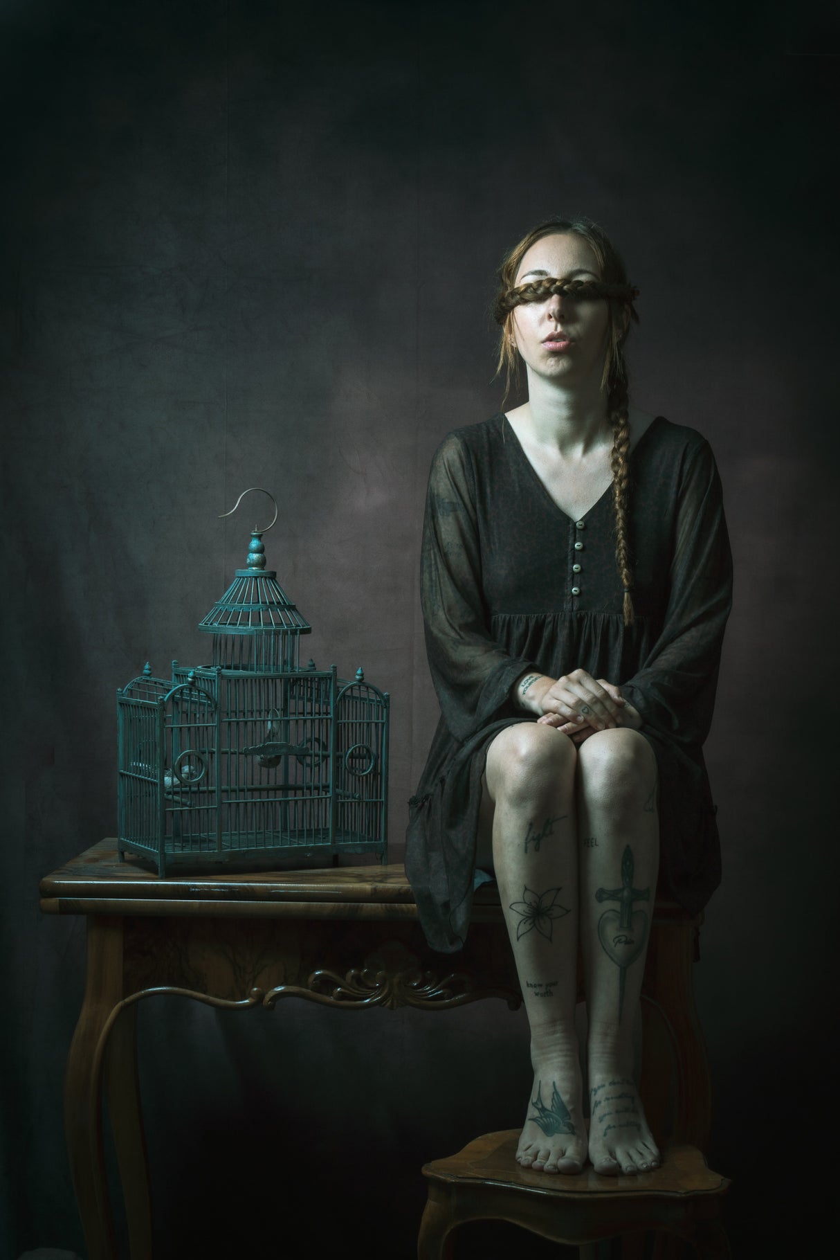 she is stillness in a world of chaos Poster och Canvastavla