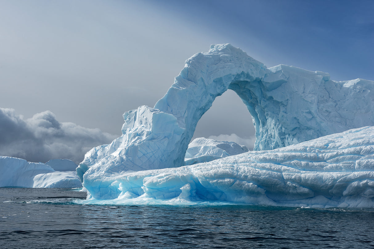 Delicate Arch in Antarctica Poster och Canvastavla
