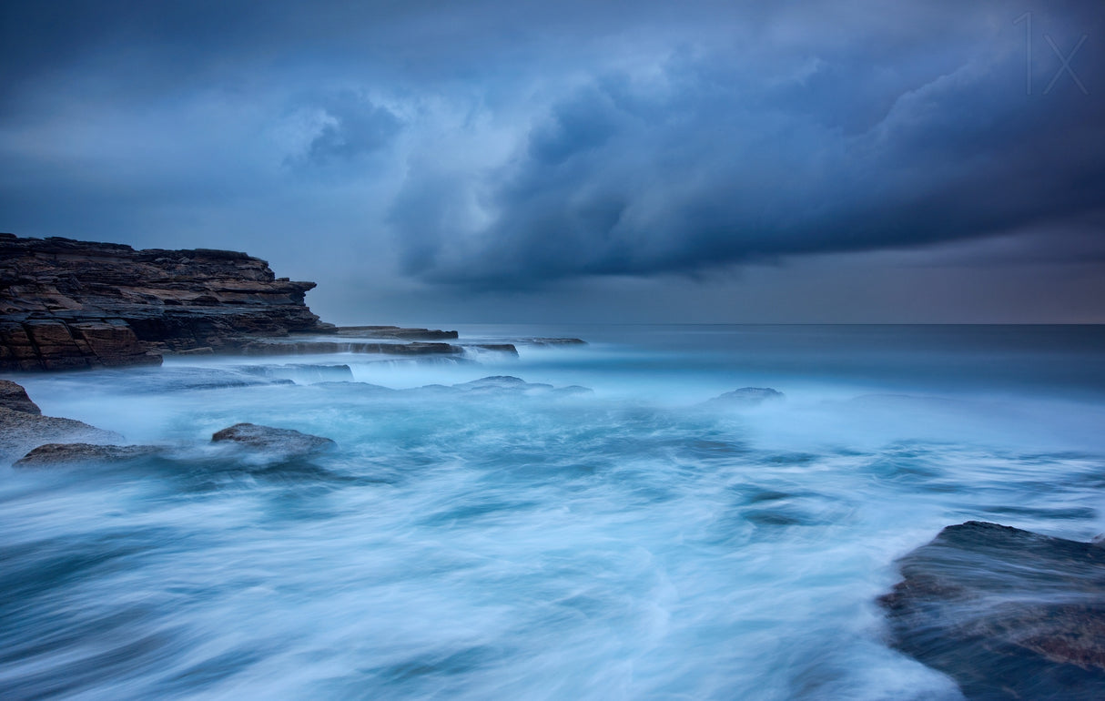 Under the Storm Poster och Canvastavla