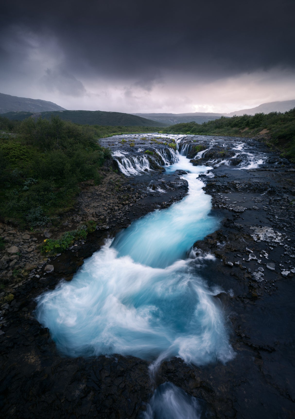 Waterfall Poster och Canvastavla