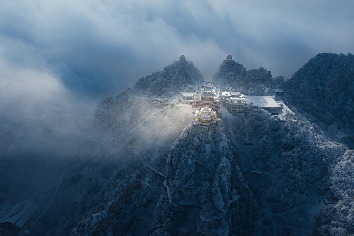 The palace above the clouds Poster och Canvastavla
