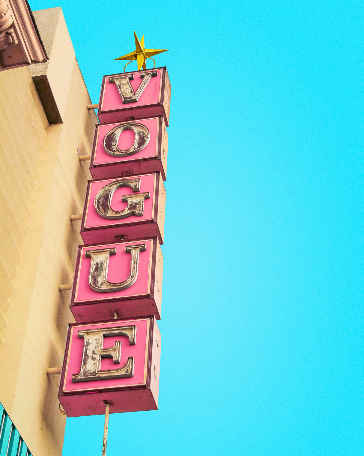 Vogue Theatre Sign in Hollywood Poster och Canvastavla