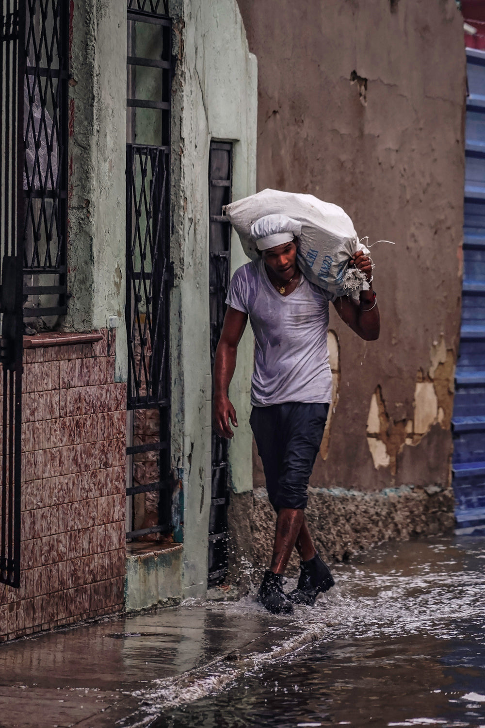 Flooding Havana Poster och Canvastavla