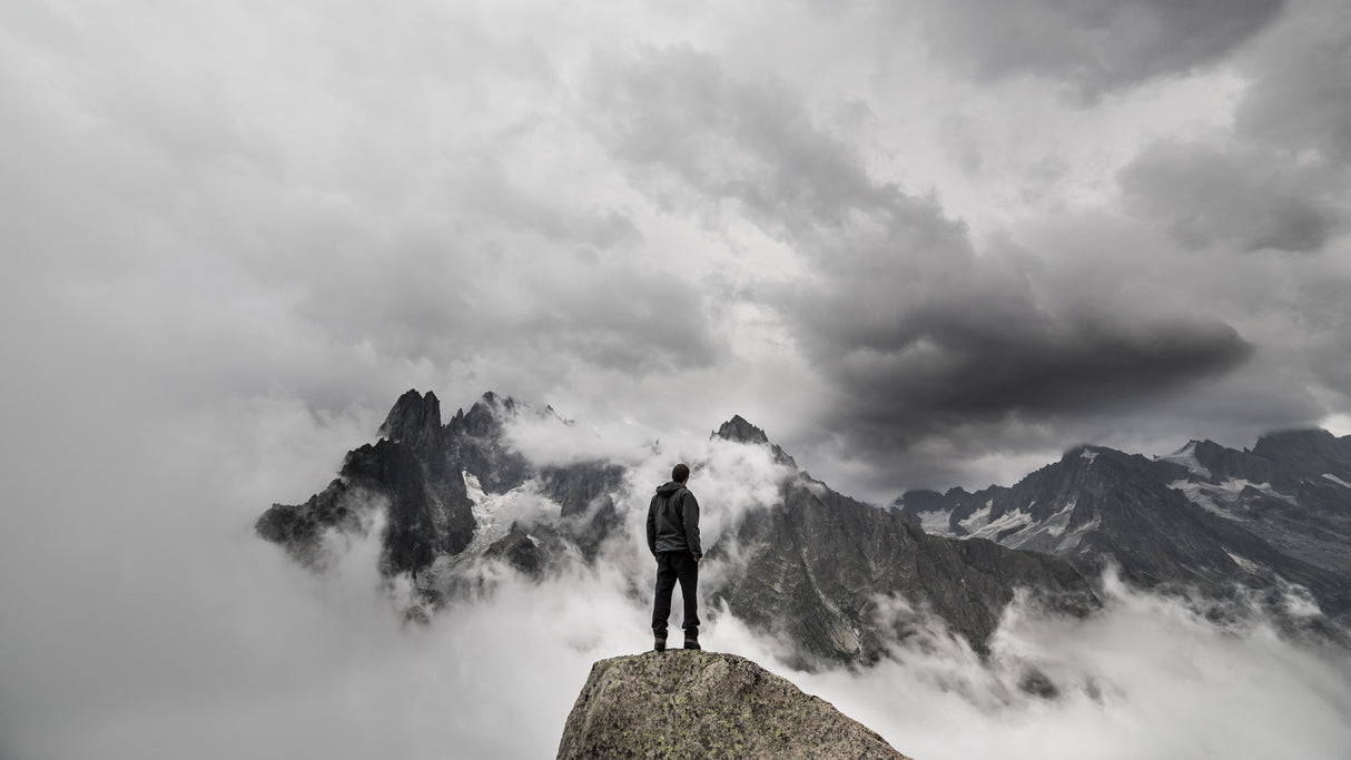 In the clouds Poster och Canvastavla