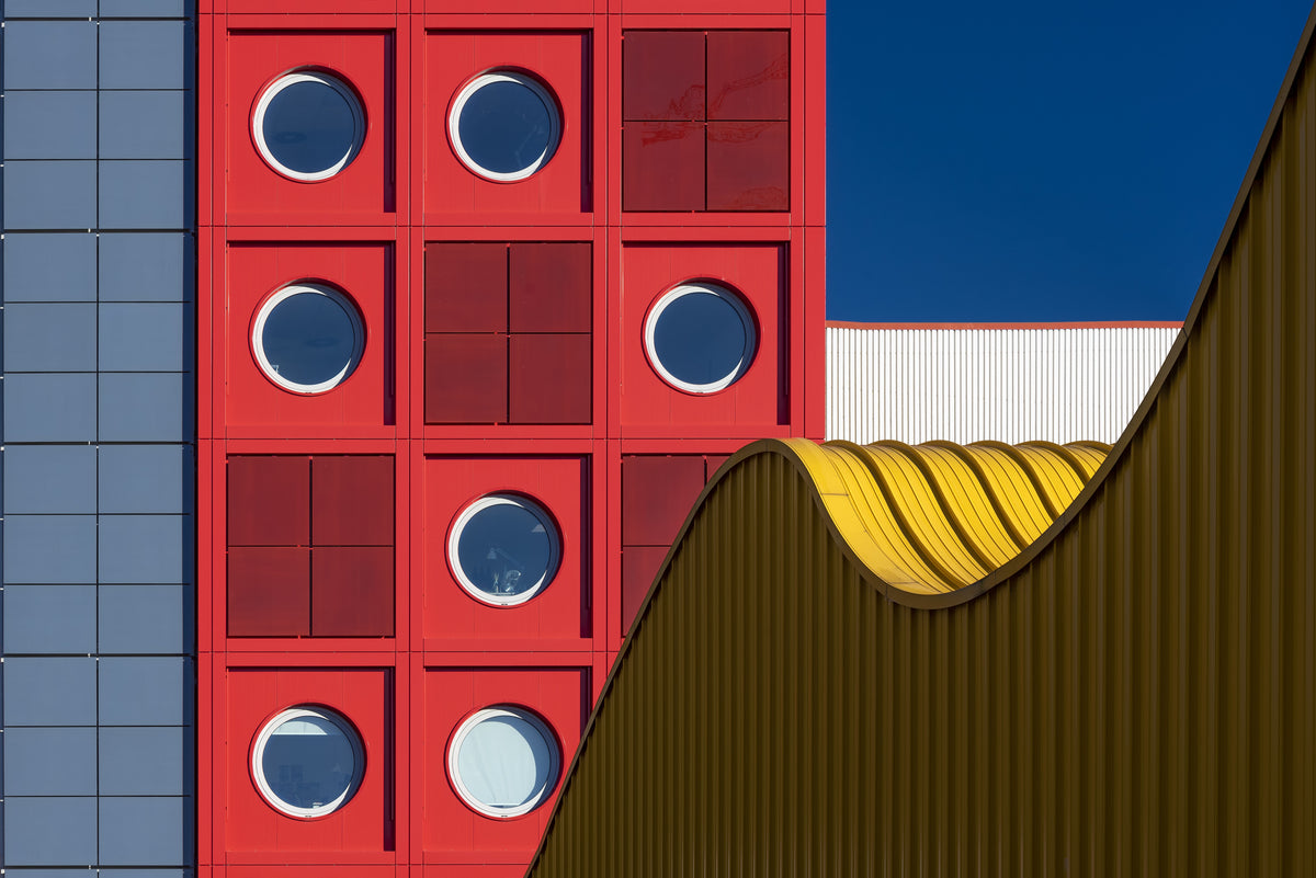 Red office building Poster och Canvastavla