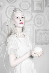 Porcelain doll Poster och Canvastavla