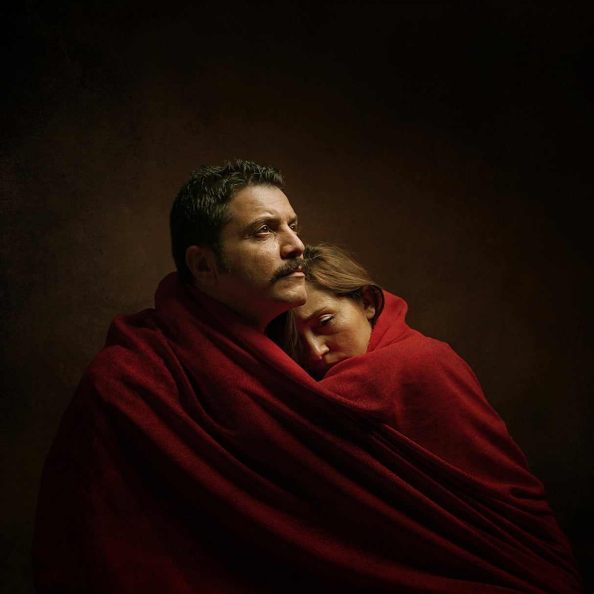 The couple under the red cloth Poster och Canvastavla