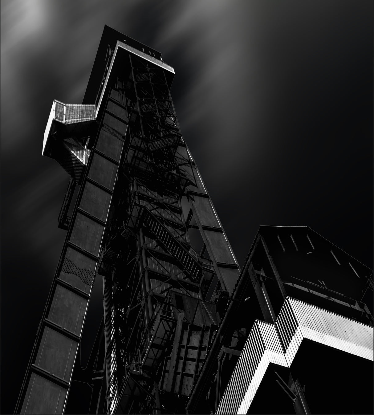 shaft tower Poster och Canvastavla