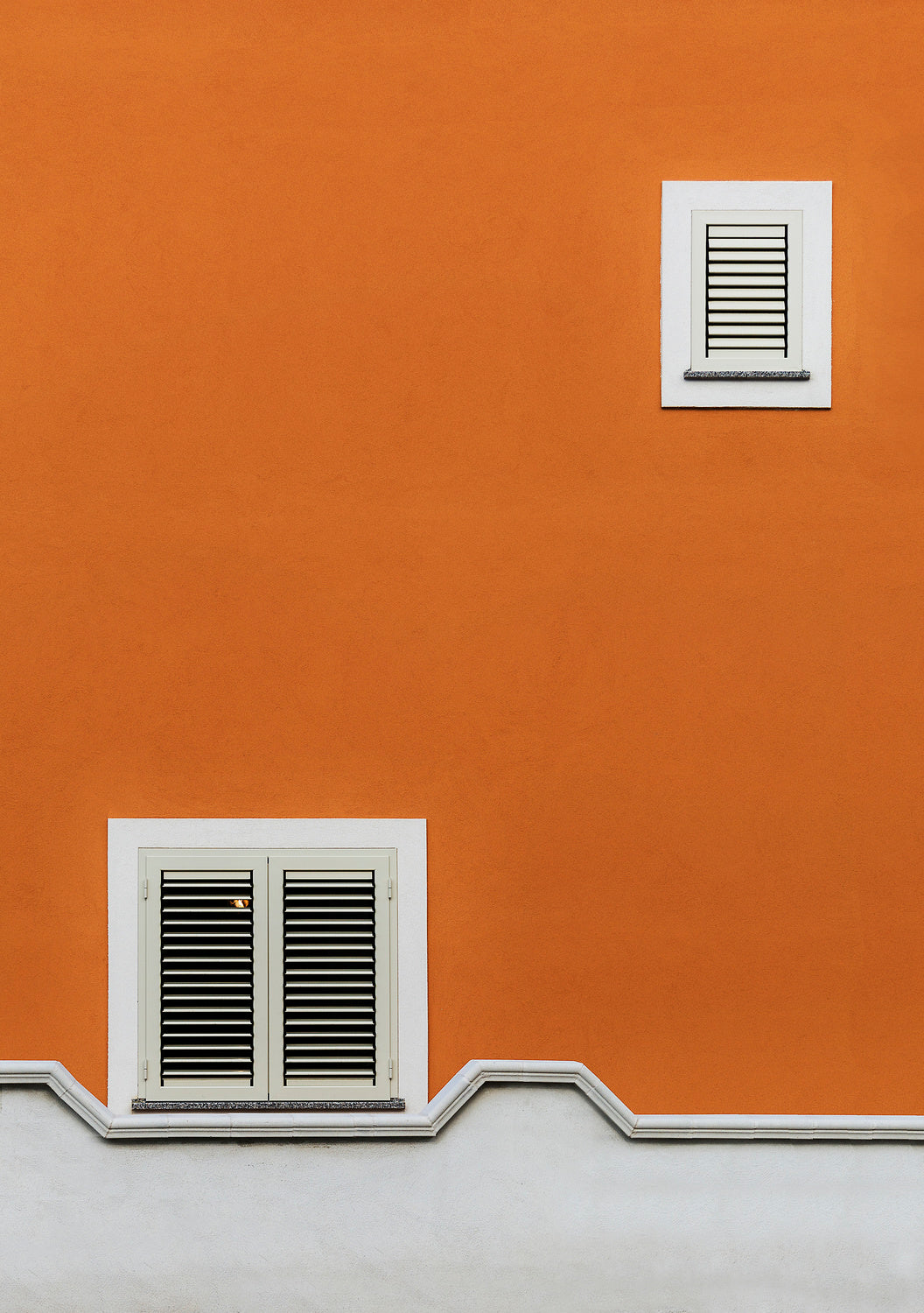 WHITE ON ORANGE Poster och Canvastavla