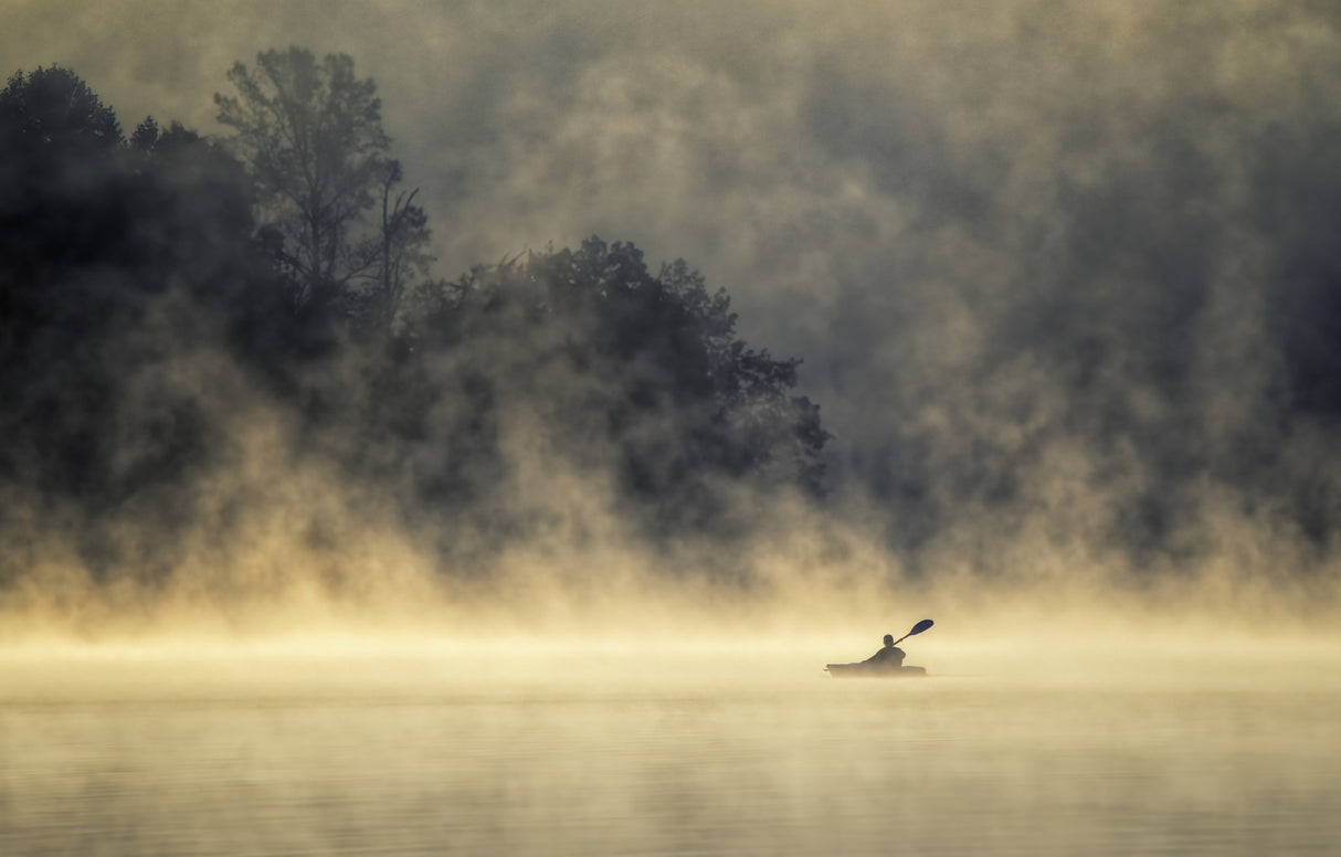 Kayaking in the mist Poster och Canvastavla