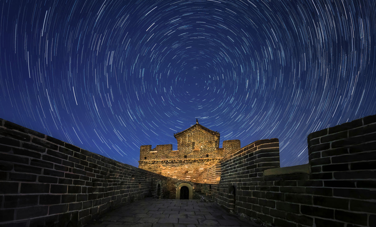 Star trails on the Great Wall Poster och Canvastavla