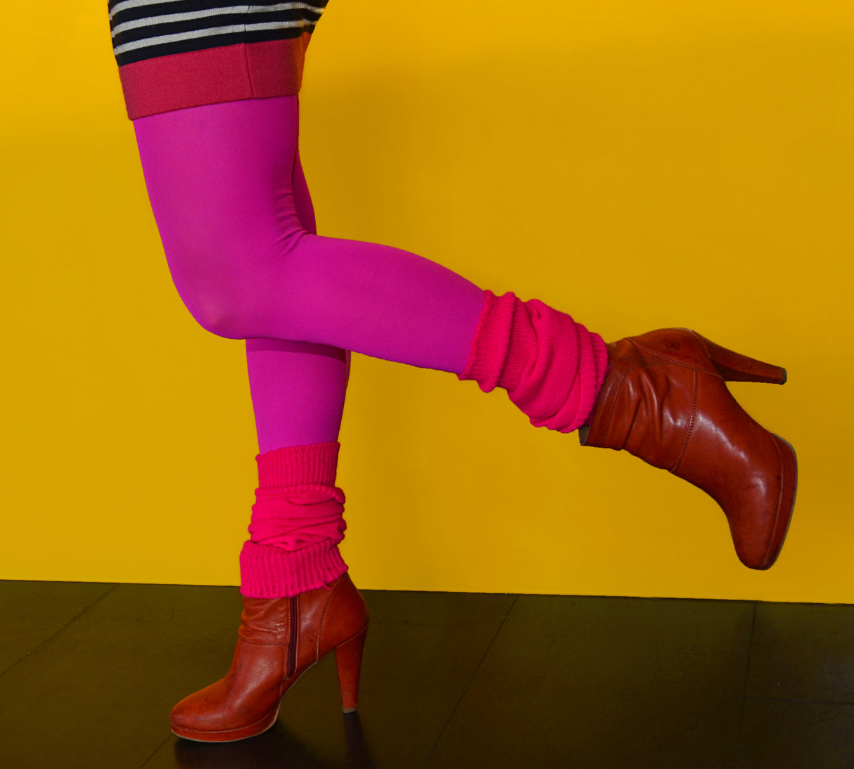 Pink Leggings Poster och Canvastavla