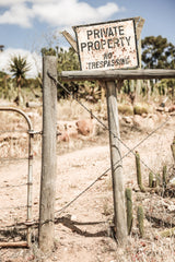 Private Property Poster och Canvastavla