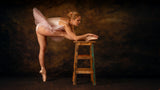 At a stretch Poster och Canvastavla