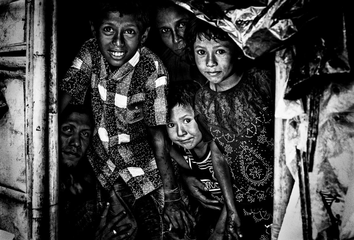 In a rohingyas refugee house - Bangladesh Poster och Canvastavla
