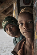 children at Idool palace, Northern Cameroon Poster och Canvastavla