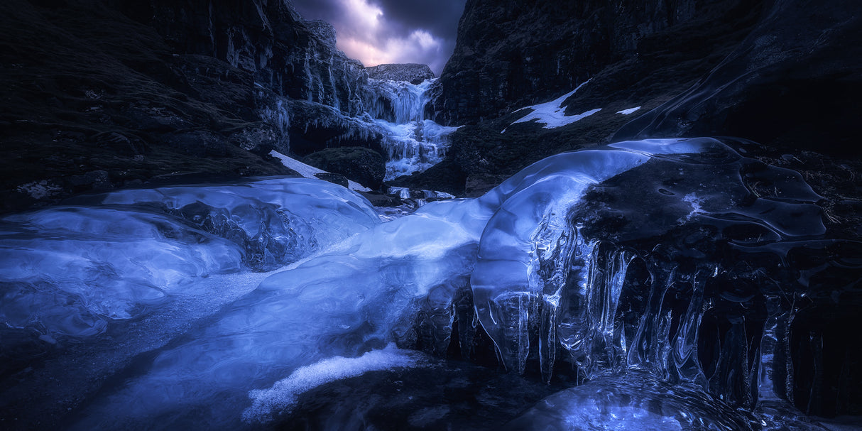Frozen Underworld Poster och Canvastavla