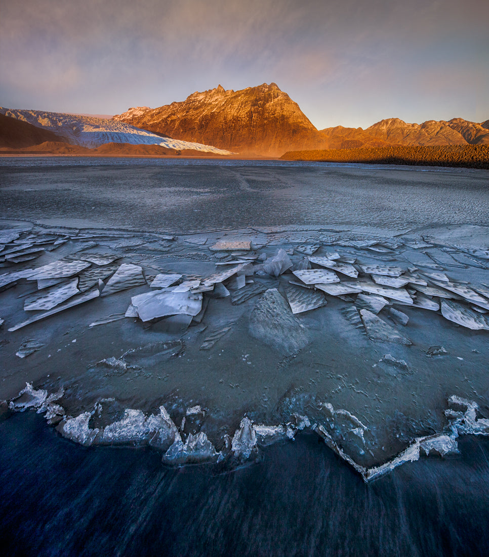 Broken ice cover Poster och Canvastavla
