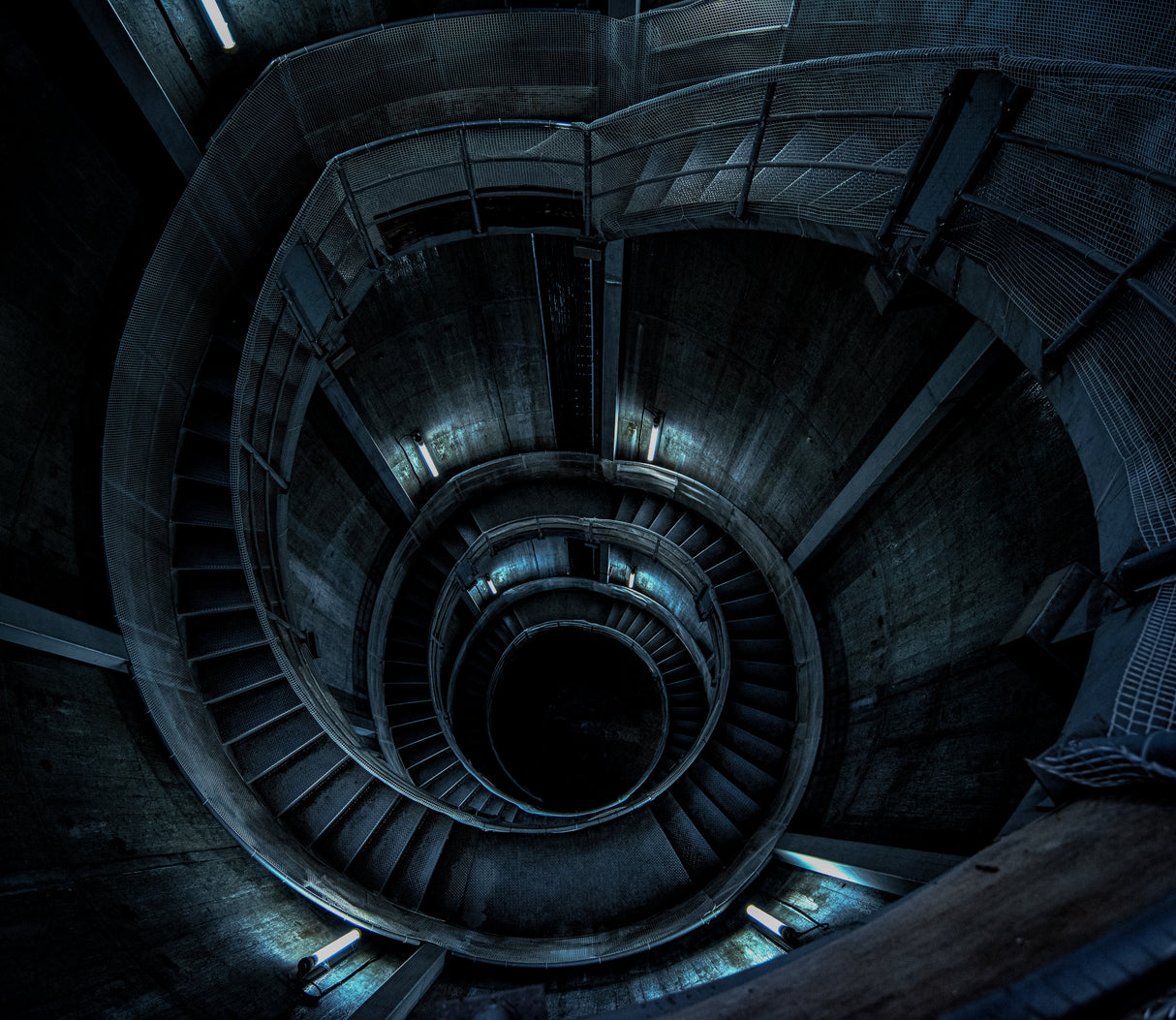The Dark Spiral Poster och Canvastavla