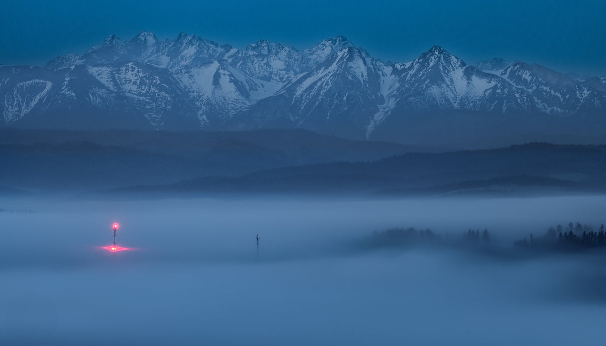 Tatra's red light Poster och Canvastavla