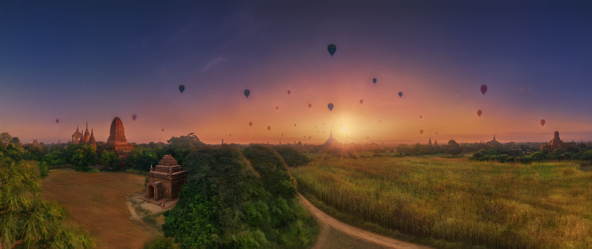 Sunrise in Bagan Poster och Canvastavla
