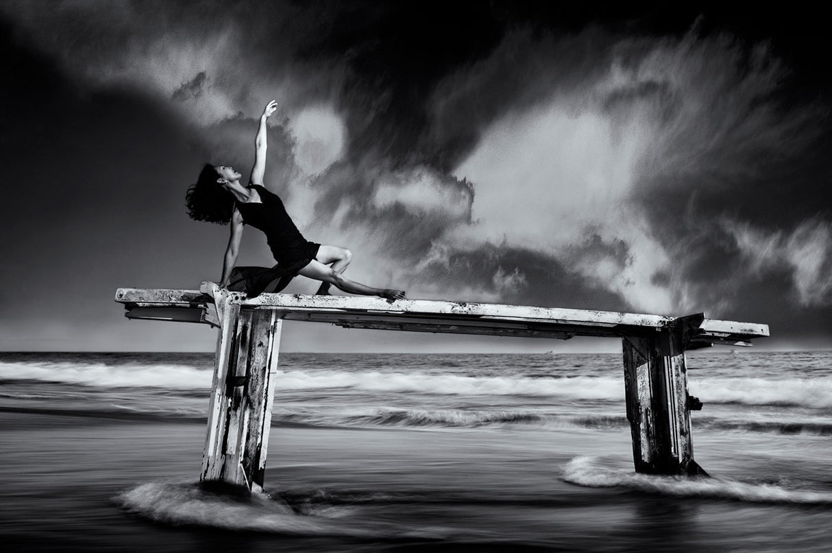 Bridging Sky and Sea Poster och Canvastavla