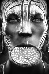 Tribal beauty - Ethiopia, Mursi people Poster och Canvastavla