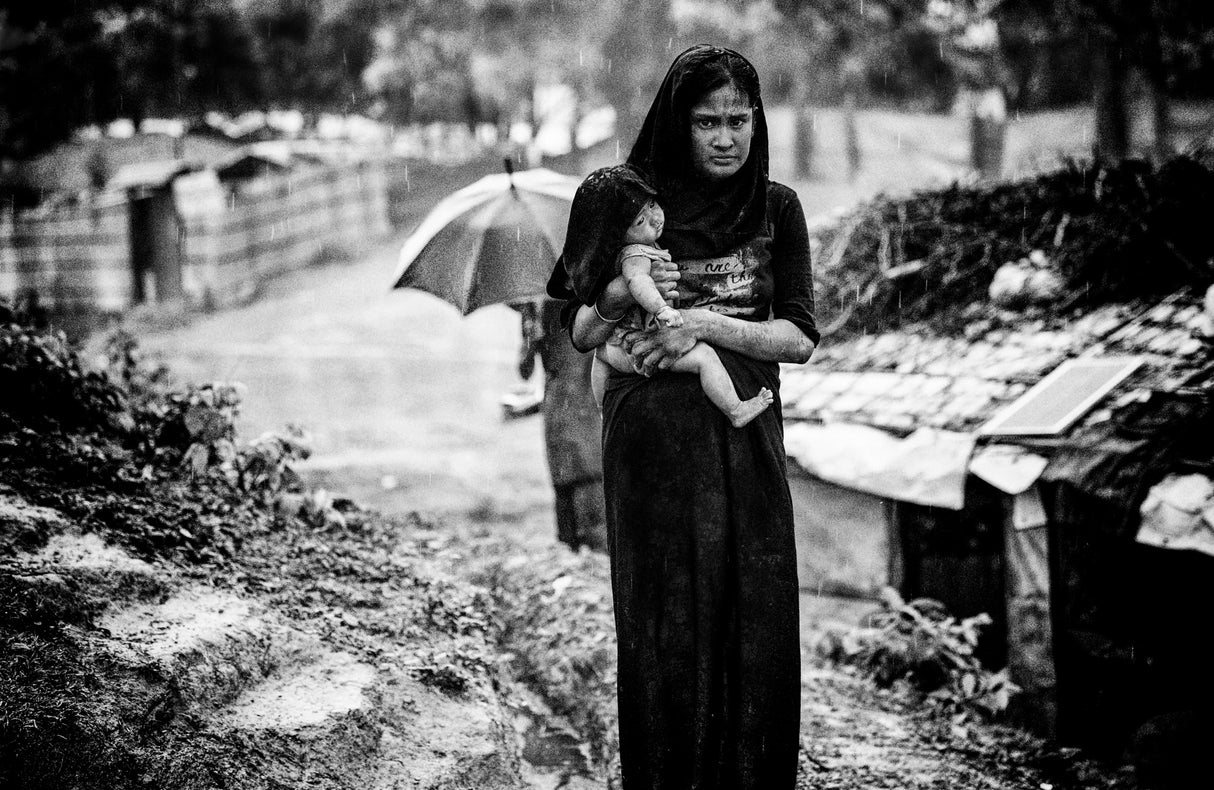 In the streets of a rohingya refugee camp-I - Bangladesh Poster och Canvastavla