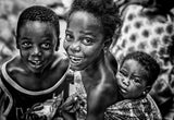 Children at a market in Accra - Ghana Poster och Canvastavla